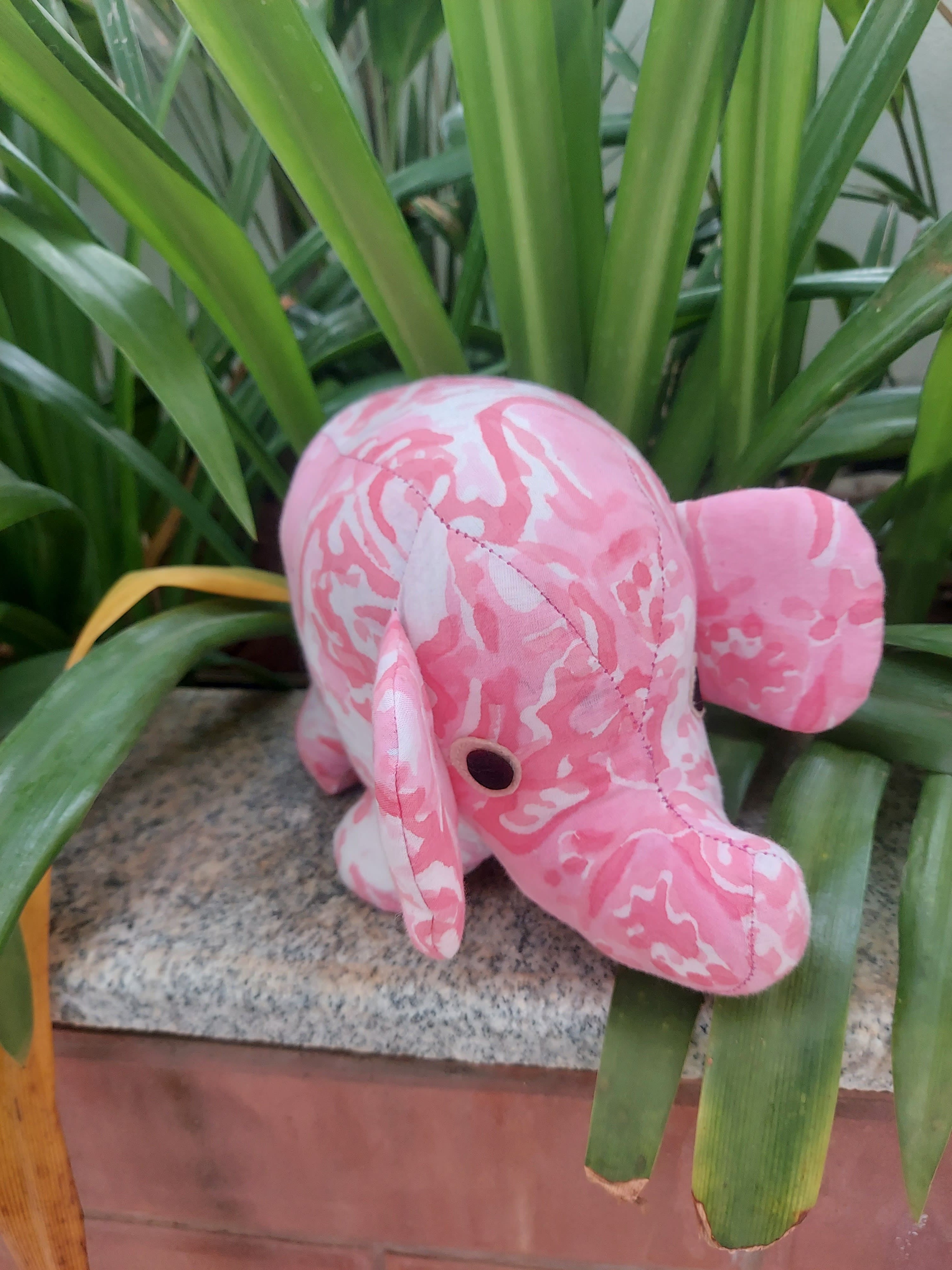 Abstract Pattern Elephants