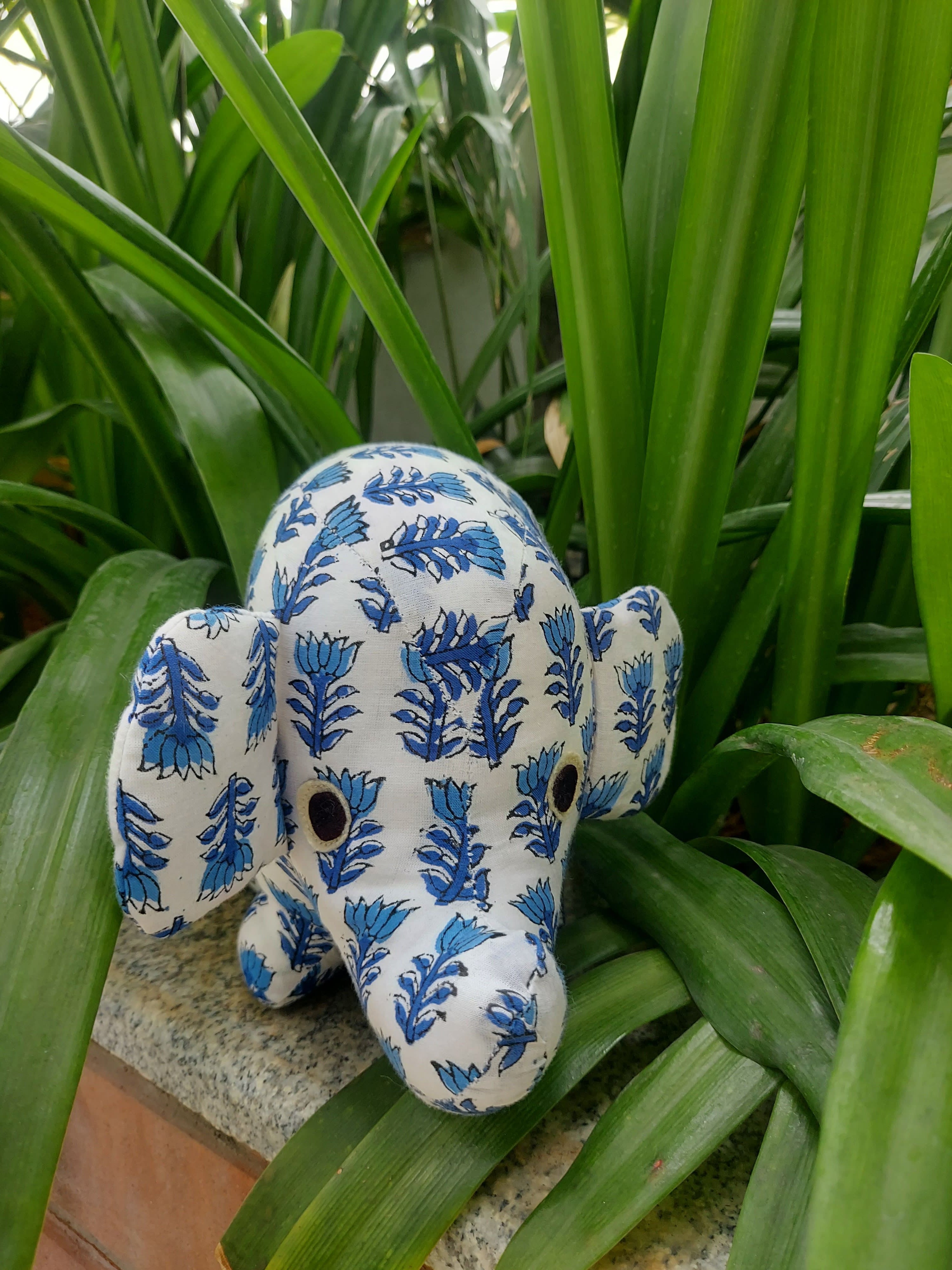 Bloom Bright Elephants
