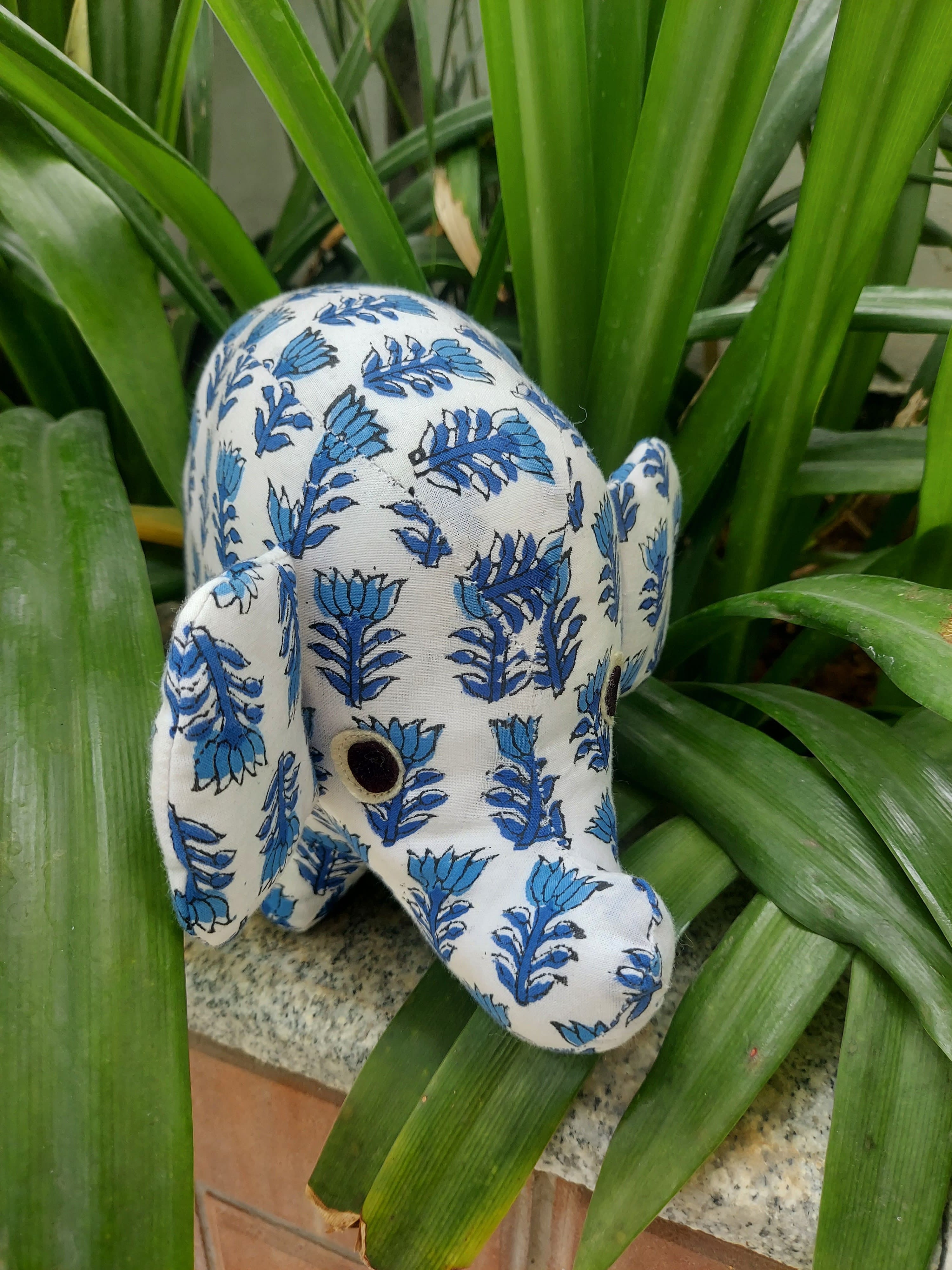Bloom Bright Elephants