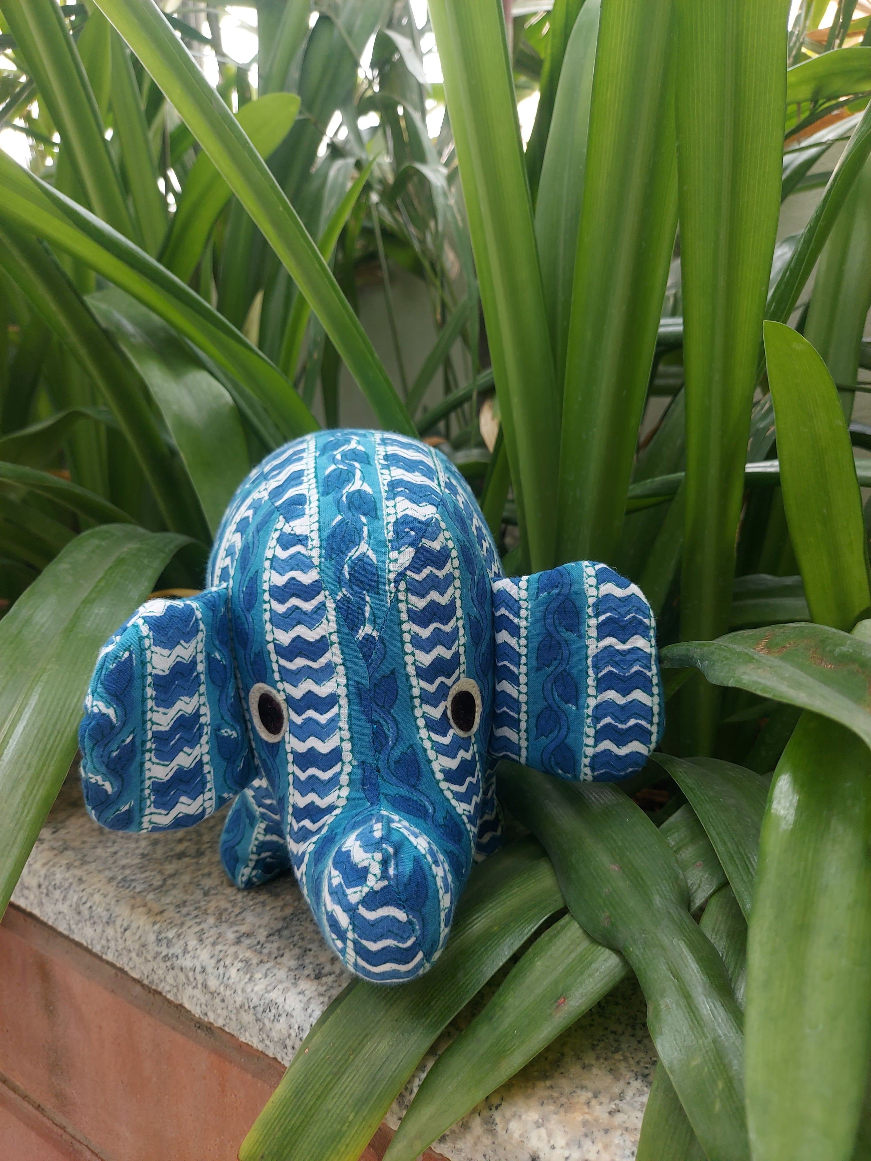 Bloom Bright Elephants