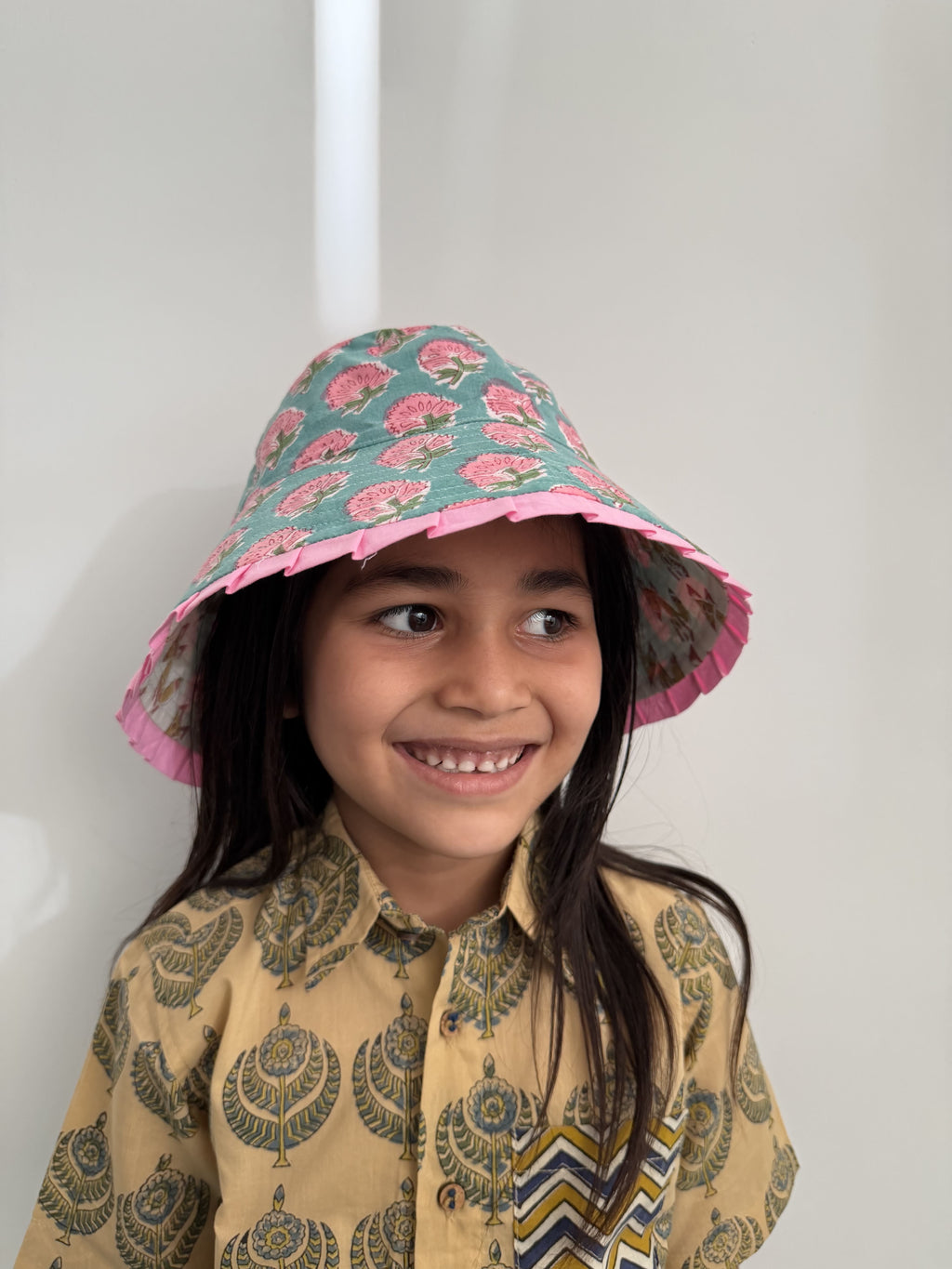 Bloom & Play Reversible Bucket Hat