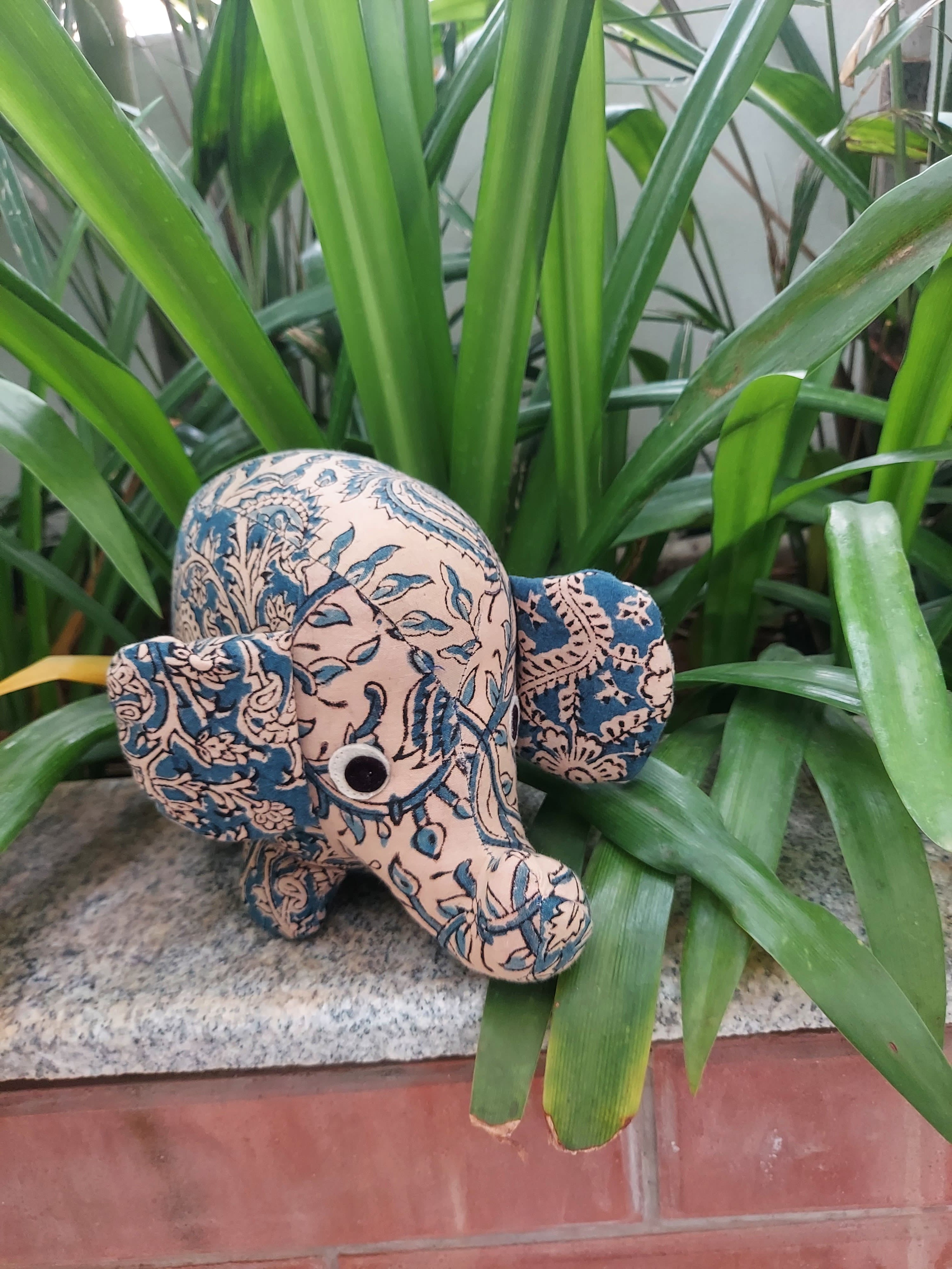 Pattern Play Elephants
